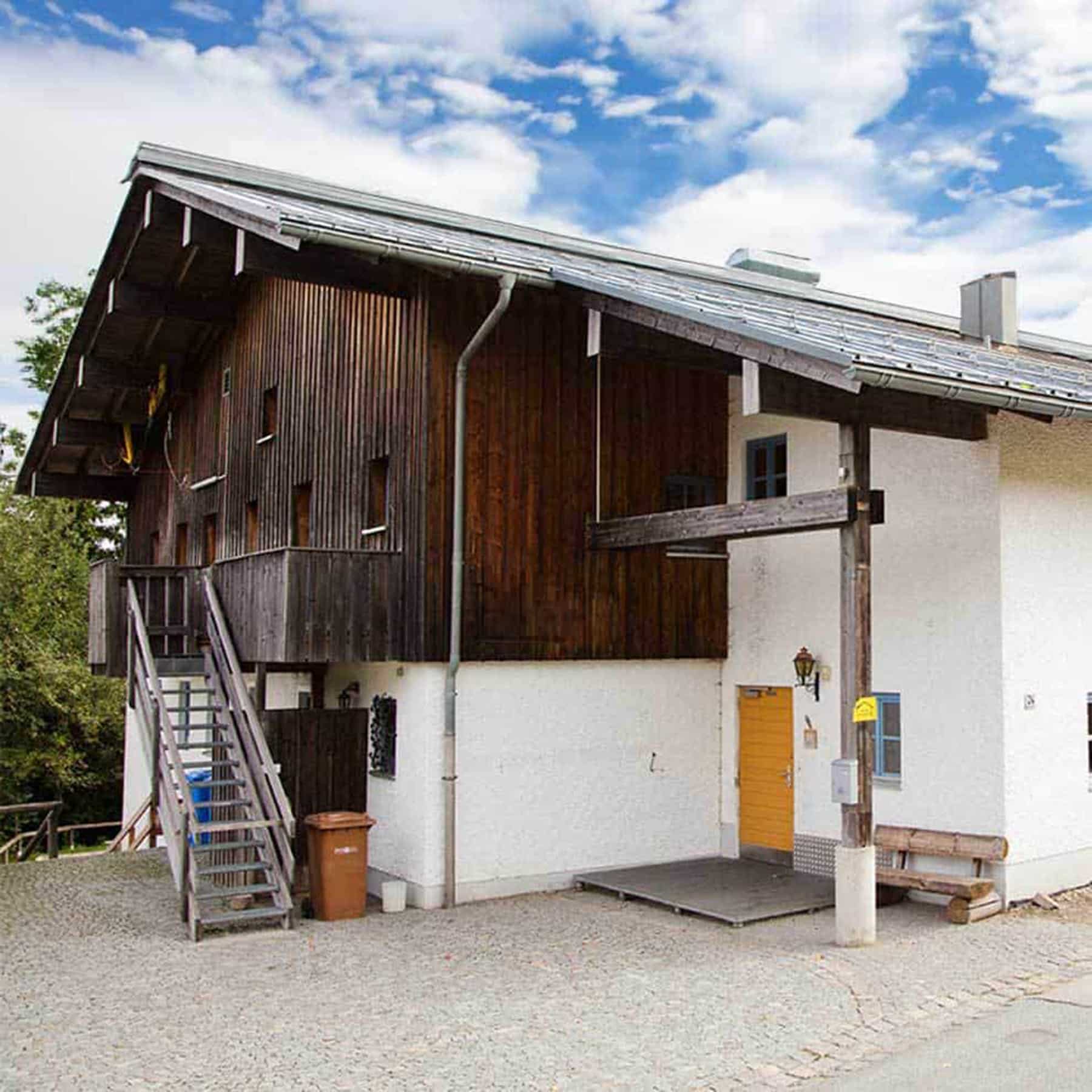 Wolfsteiner Huette 1800x1800px